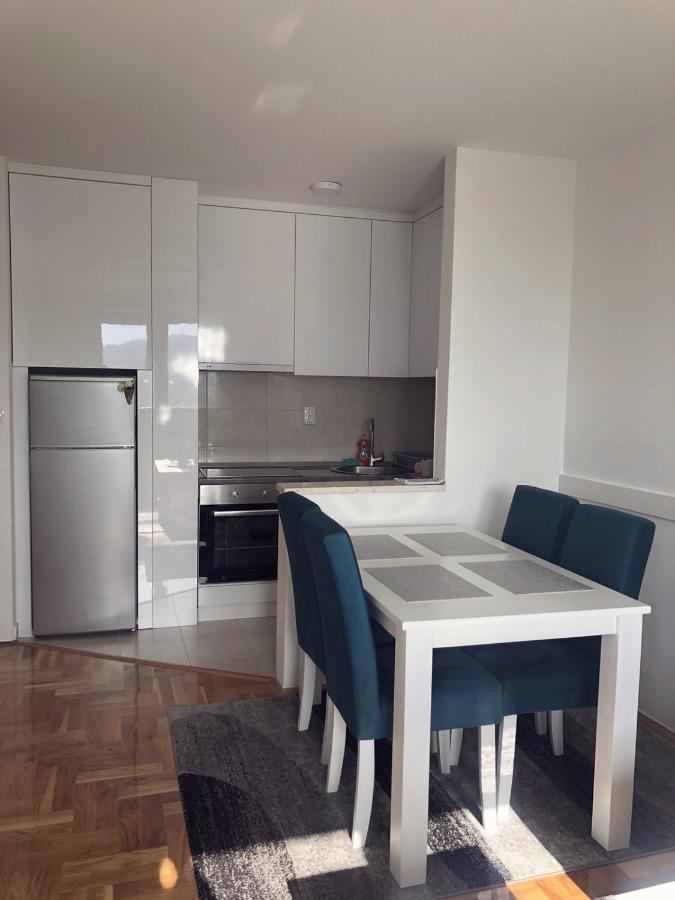 Apartman Victoria Lukavica Экстерьер фото